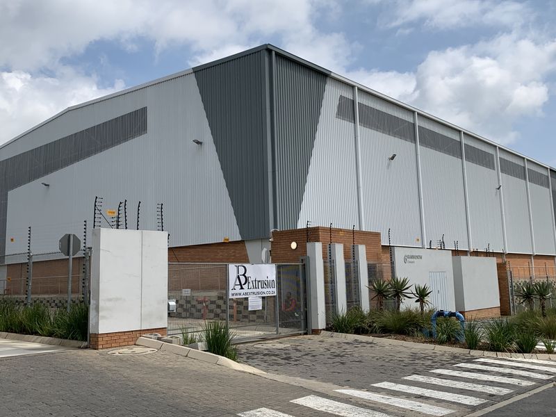 Warehouse to let in Longlake - Photo 4