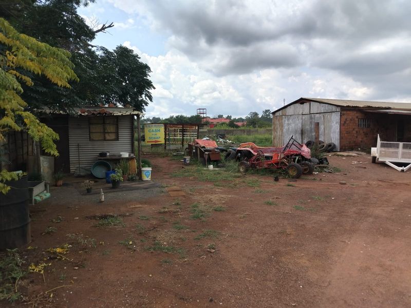 Discover a Prime 250m2 Industrial Property for sale in Koster—perfect for your business expansion! - Photo 9