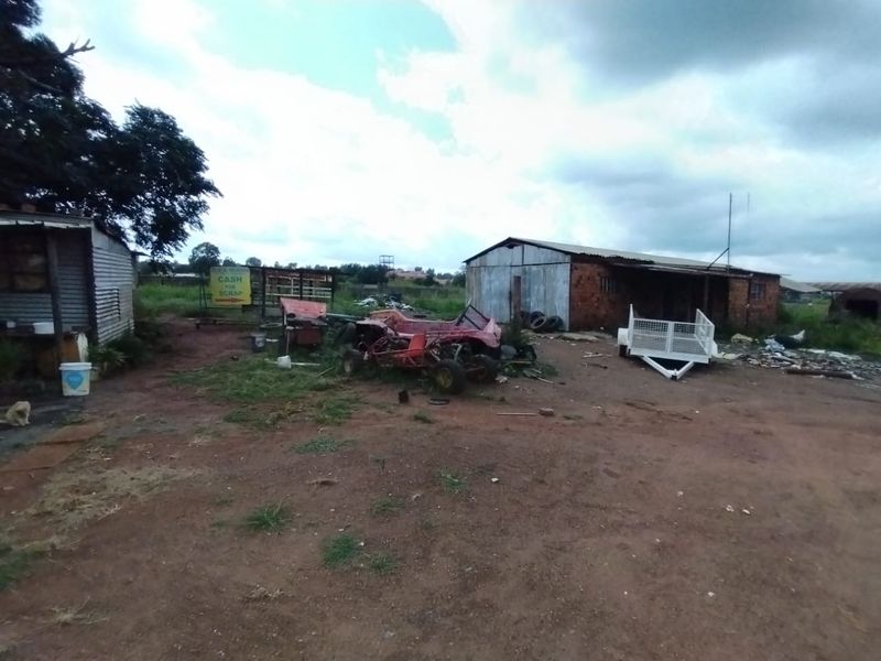 Discover a Prime 250m2 Industrial Property for sale in Koster—perfect for your business expansion! - Photo 7