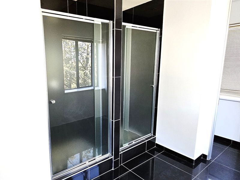 Office space to let Parc Nicol - Photo 7