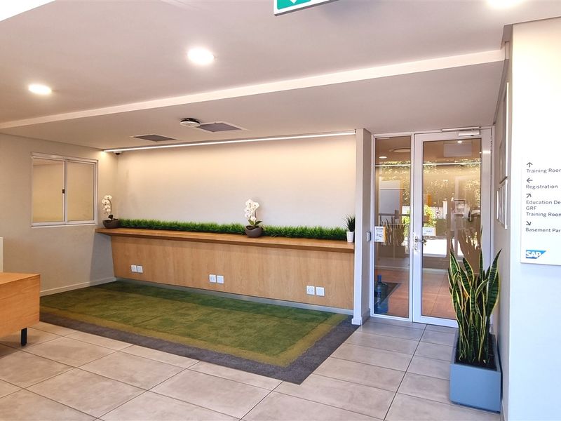 Office space to let in Woodmead Estate - Photo 2