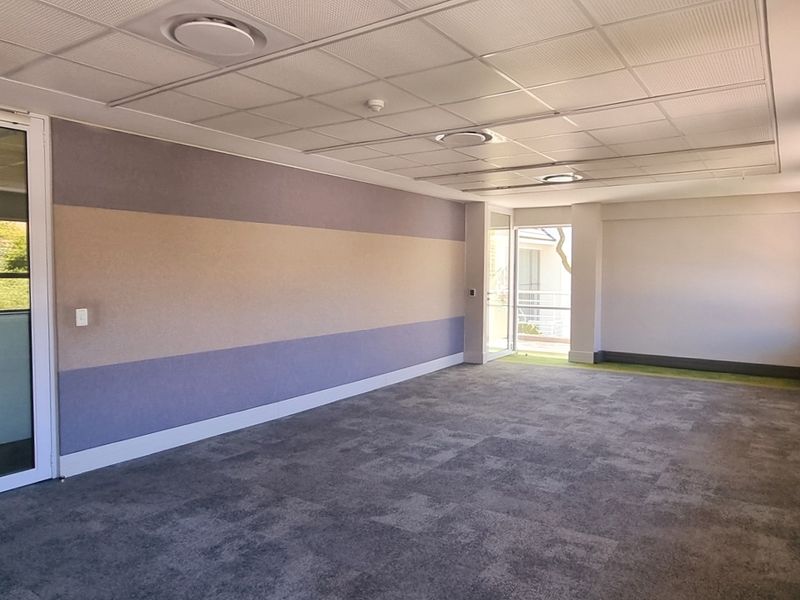 Office space to let in Woodmead Estate - Photo 8
