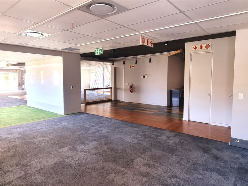 Office space to let in Woodmead Estate - Photo 7