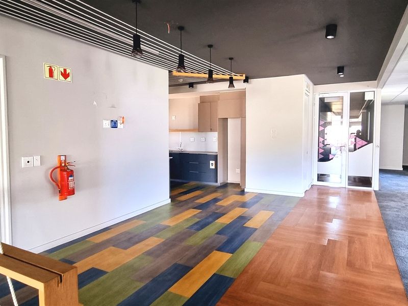 Office space to let in Woodmead Estate - Photo 10