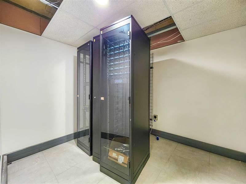 537m2 Office to Let in Constantia Office Park - Photo 9