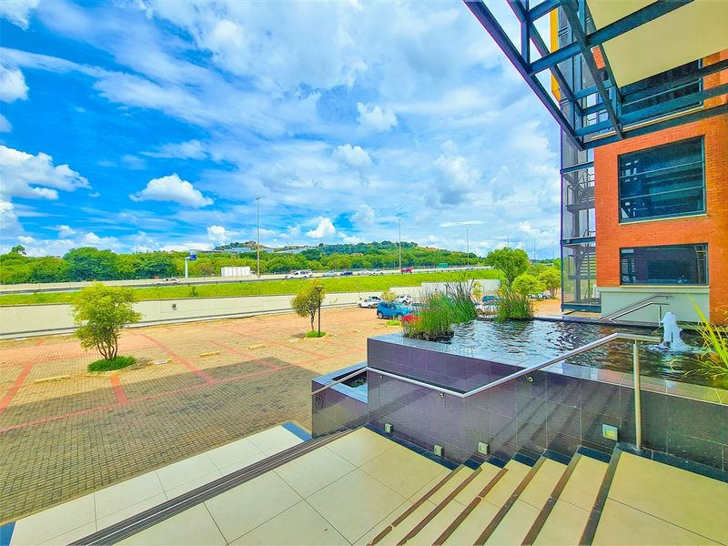 918m2 Office to Let in Constantia Office Park - Photo 5