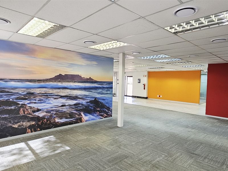 Immaculate office space to let in Woodmead Office Park - Photo 6