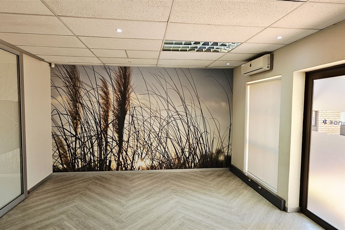 Immaculate office space to let in Woodmead Office Park - Photo 3