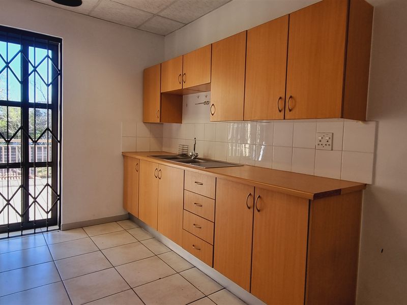 Fantastic office space to let in Bryanston - Photo 5