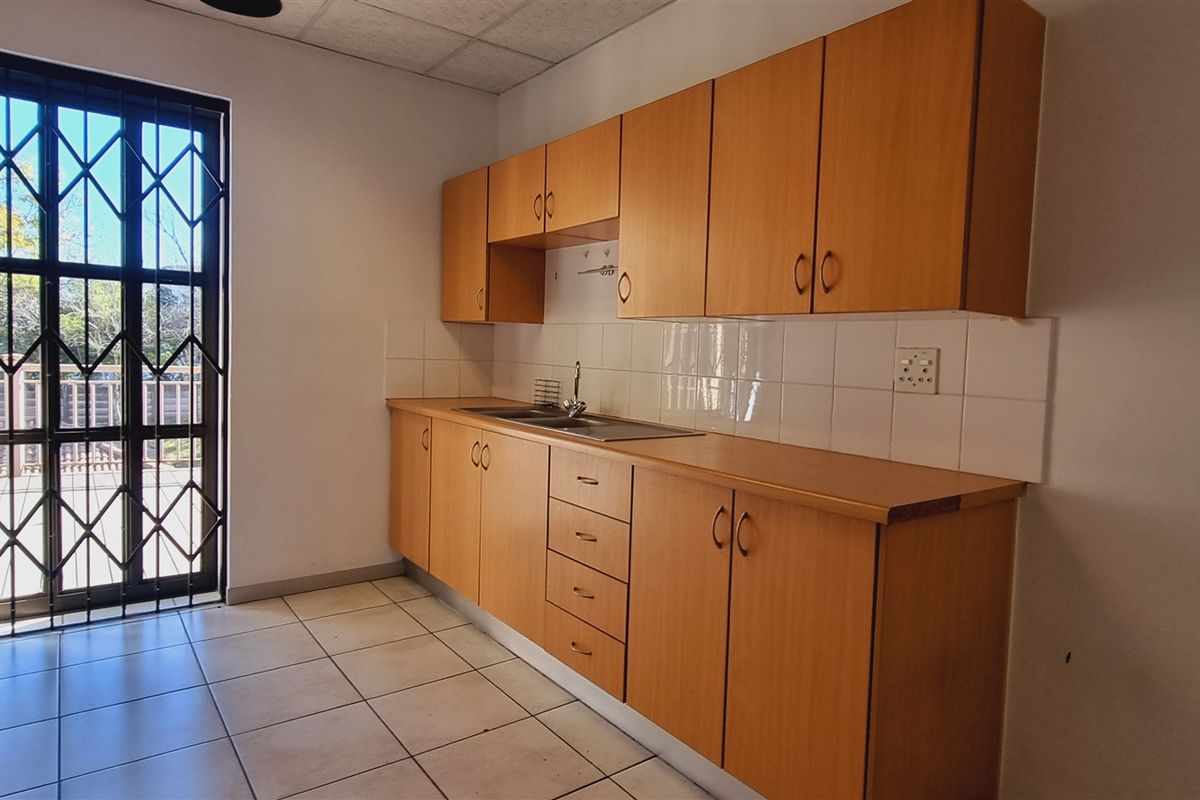 Fantastic office space to let in Bryanston - Photo 5