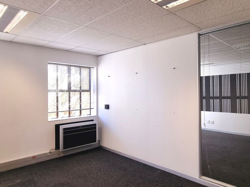 Great office space to let in Bryanston - Photo 7