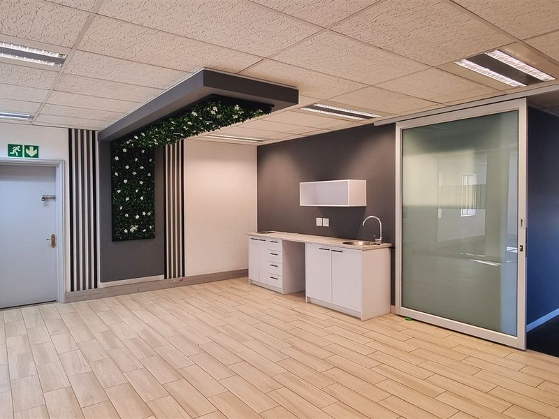 Great office space to let in Bryanston - Photo 2