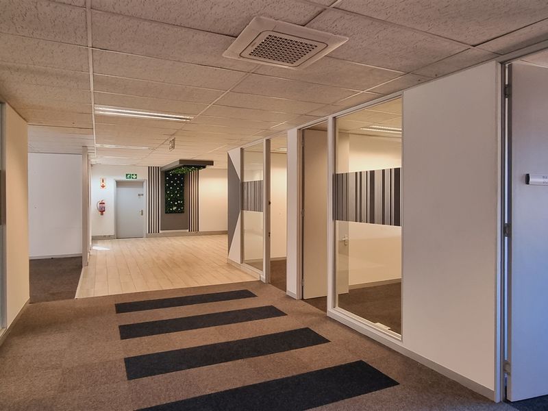 Great office space to let in Bryanston - Photo 5