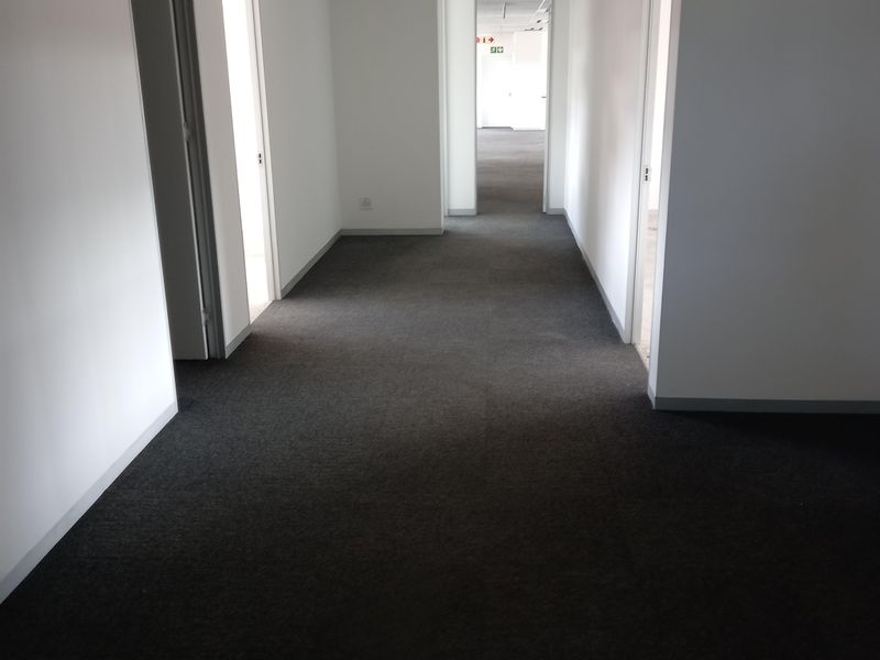 Premium 493.67 m2 Office Space for Lease in Randjespark – Central Park, Midrand - Photo 10