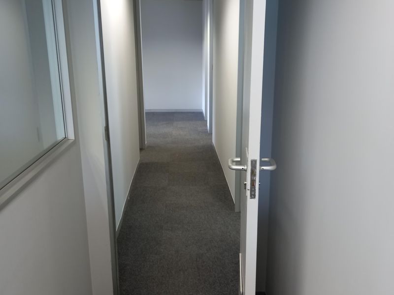 Premium 493.67 m2 Office Space for Lease in Randjespark – Central Park, Midrand - Photo 2