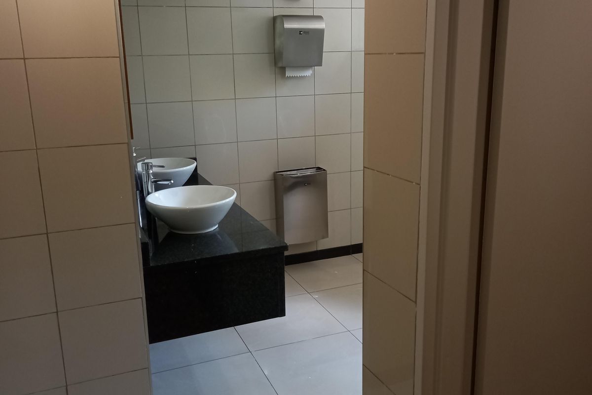 Premium 1840.47 m2 Office Space to let  in Randjespark – Central Park, Midrand - Photo 5