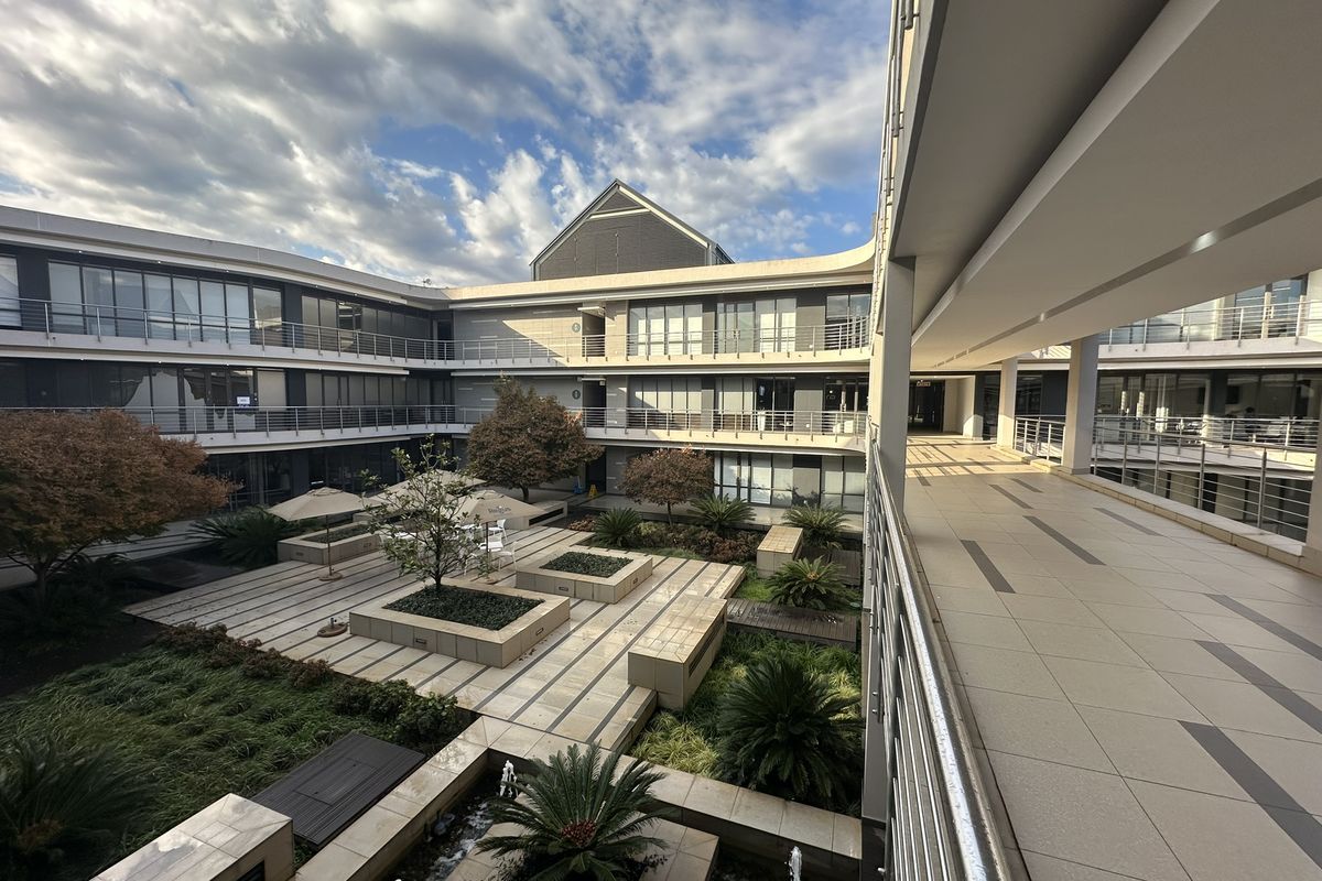 RENT DIRECT (perks + no middlemen)! 149m2 Office to Let in the heart of Southdowns, Irene, Centurion - Photo 3