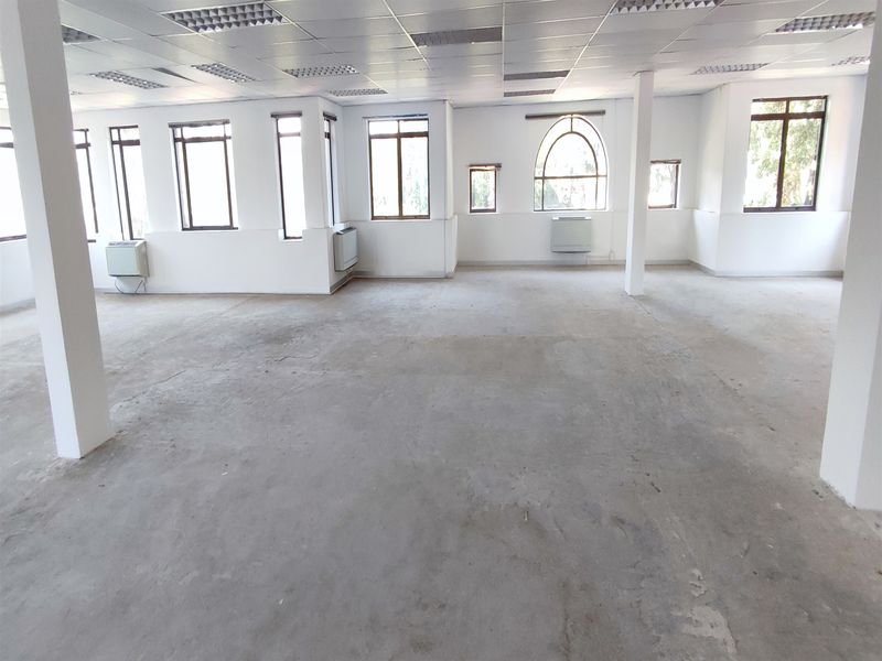 267.23m2 Office to let in Hyde Park Lane - Photo 6