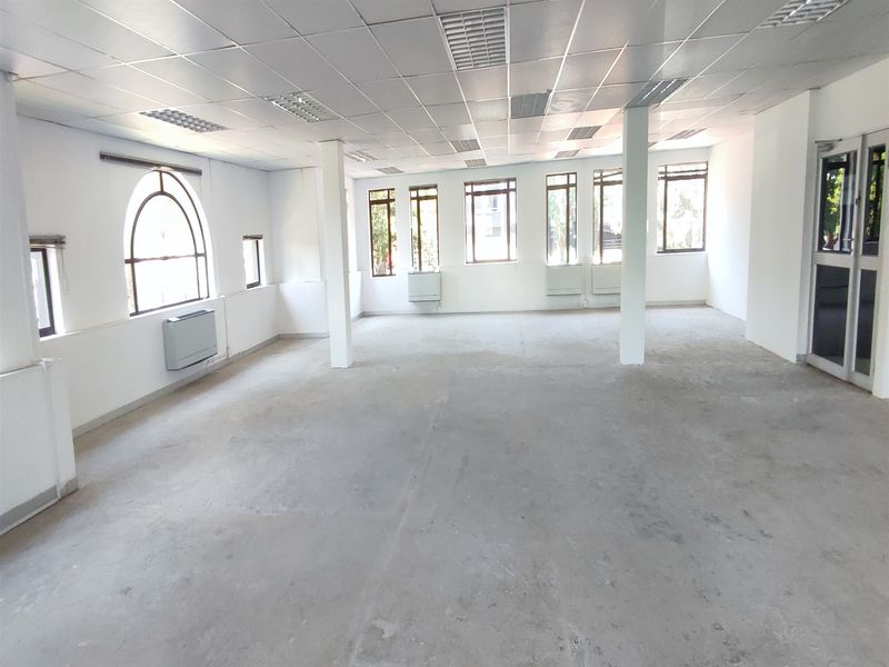 267.23m2 Office to let in Hyde Park Lane - Photo 8