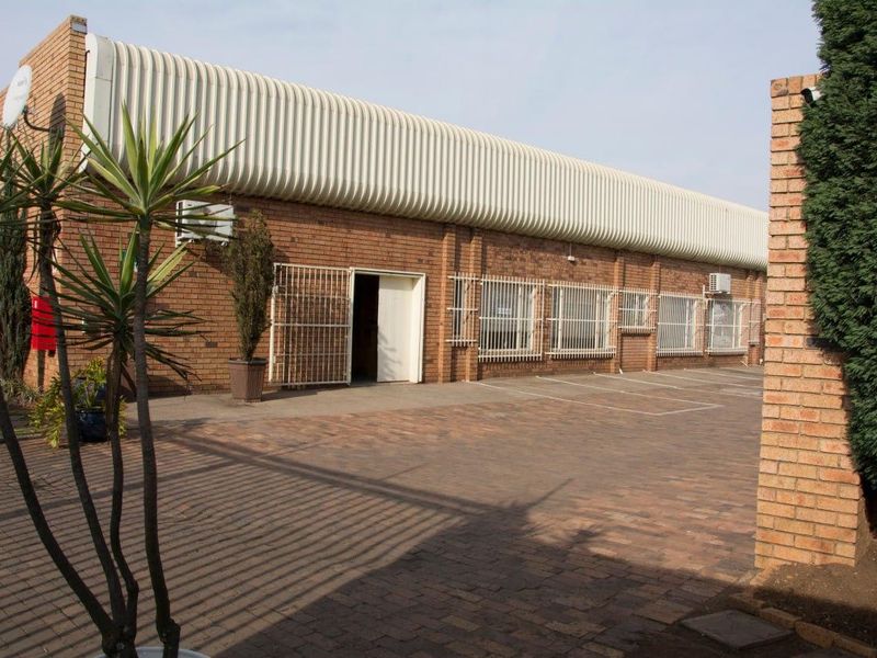 CALLING ALL BUSINESS OWNERS AND INVESTTORS!! - Photo 10