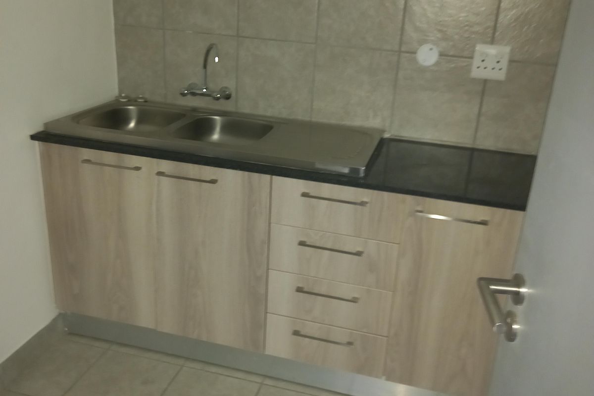 Warehouse ,  Office Space to Let in Irene, Centurion - Photo 5