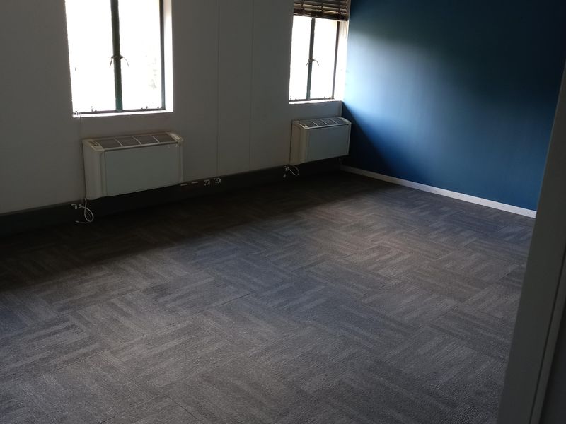 Premuim office space to rent in Hatfeild Pretoria - Photo 7