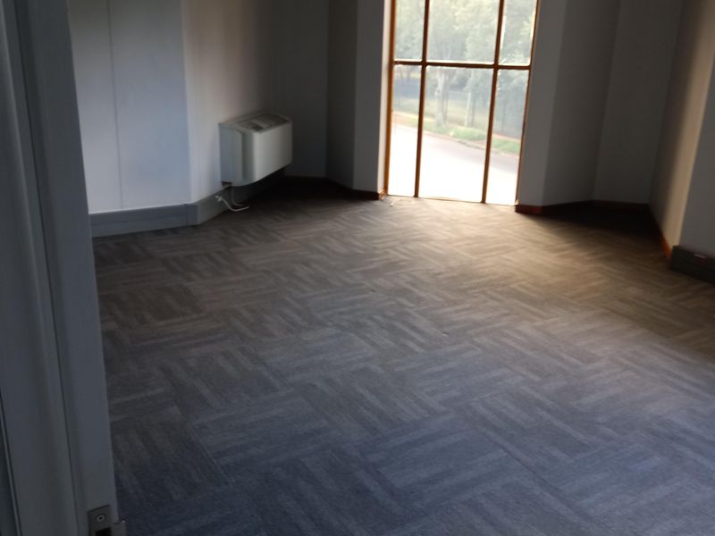 Premuim office space to rent in Hatfeild Pretoria - Photo 6
