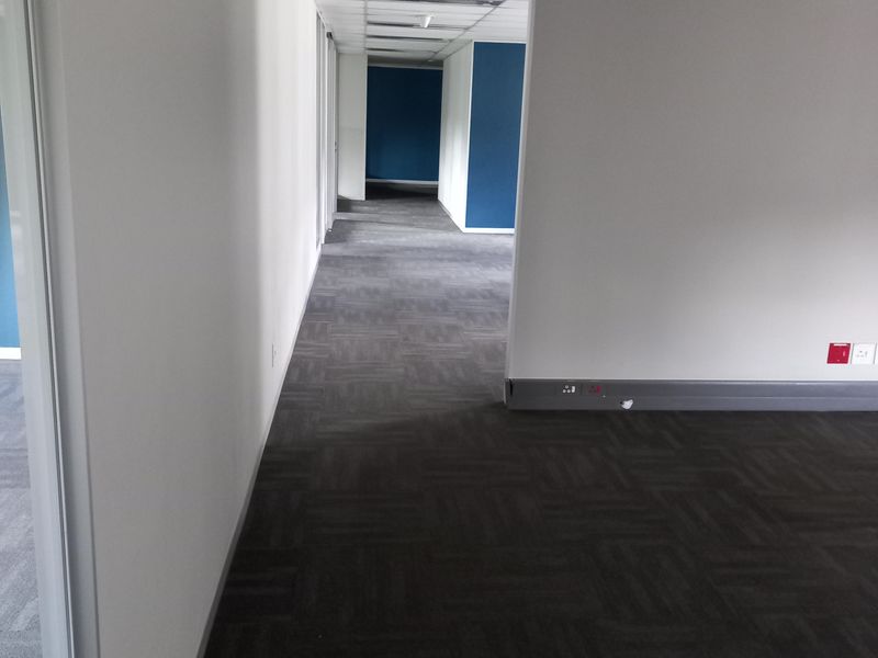 Premuim office space to rent in Hatfeild Pretoria - Photo 9