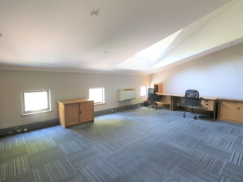 Commercial Standalone Building of 800m2 For Sale in 41 Wessels Road in Rivonia Edenburg - Photo 9