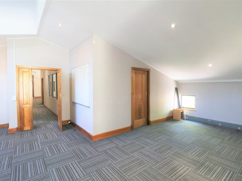 Commercial Standalone Building of 800m2 For Sale in 41 Wessels Road in Rivonia Edenburg - Photo 8