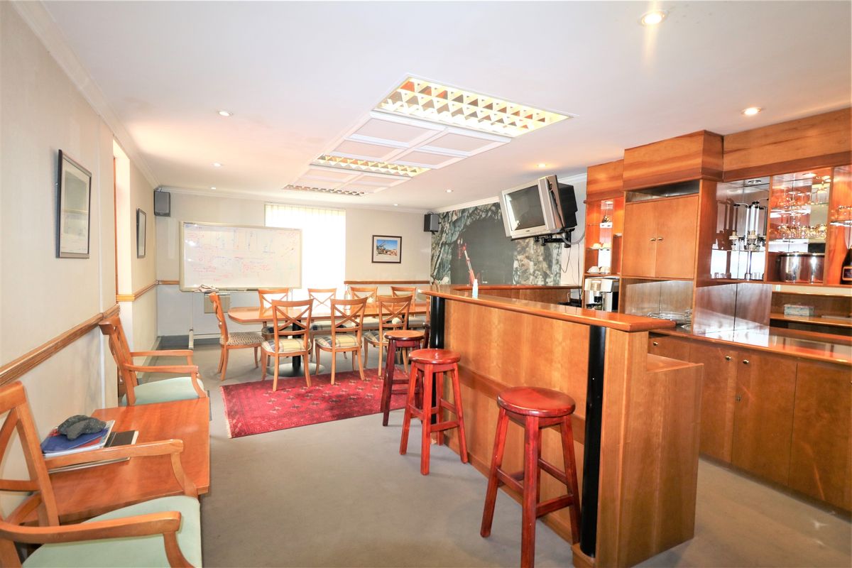 Commercial Standalone Building of 800m2 For Sale in 41 Wessels Road in Rivonia Edenburg - Photo 3