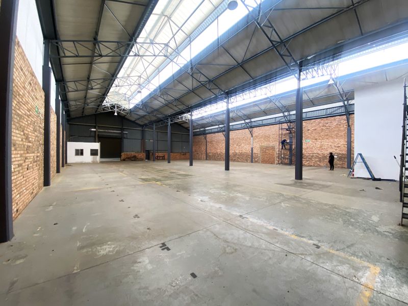 1,160m2 Warehouse To Let in Tillbury Business Park Midrand - Photo 2