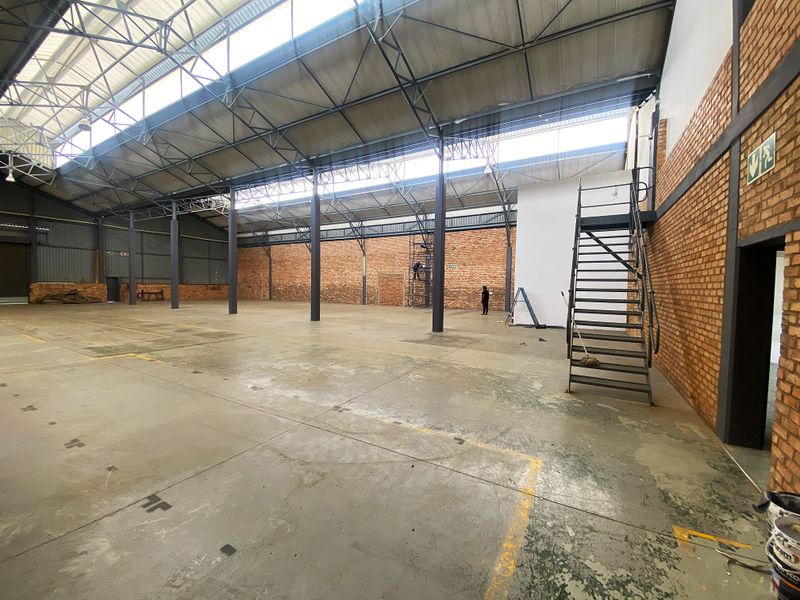 1,160m2 Warehouse To Let in Tillbury Business Park Midrand - Photo 3