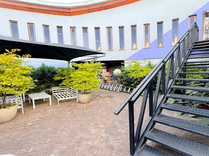 365m2 office space to let in Orange Grove - Photo 7