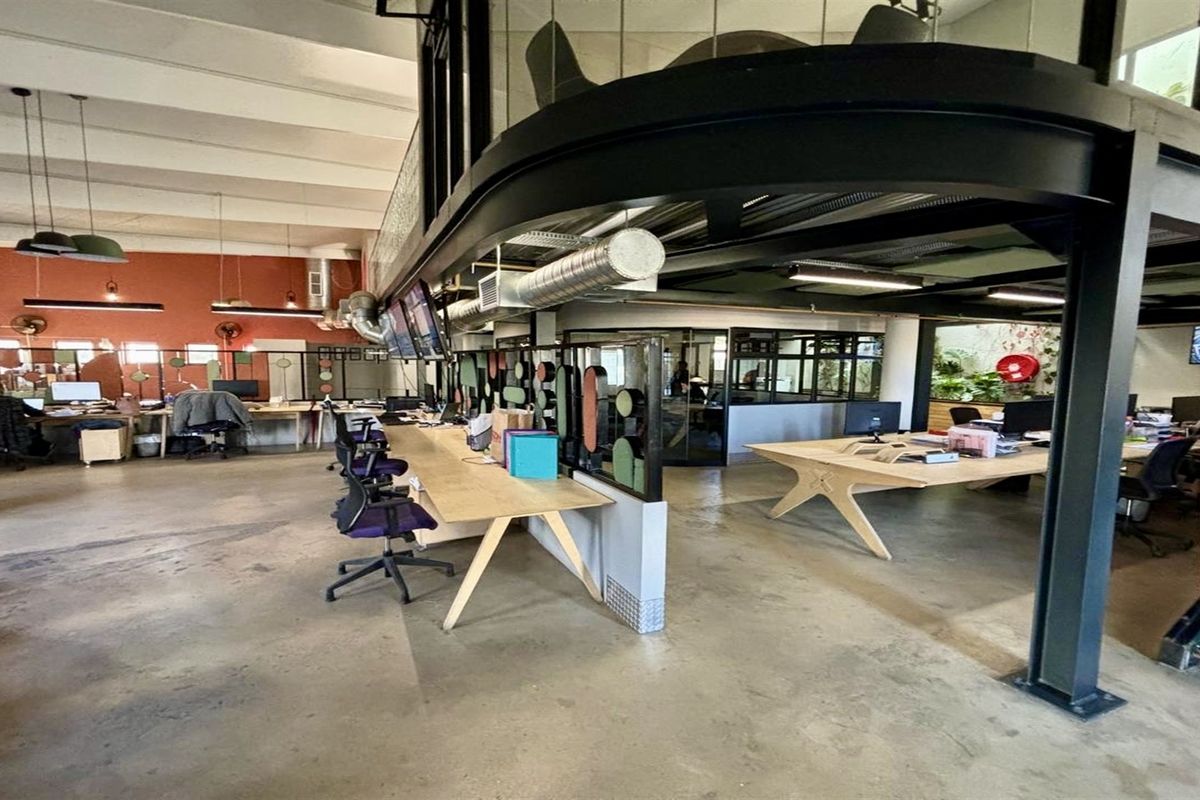 365m2 office space to let in Orange Grove - Photo 5