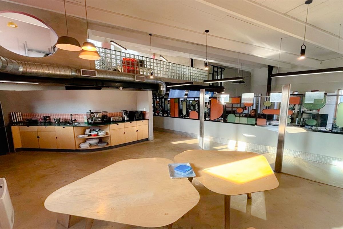 365m2 office space to let in Orange Grove - Photo 4