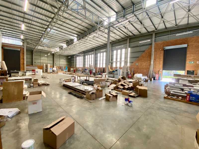 3,215m2 Dual-Unit Industrial Warehouse To Let in Randjespark Midrand - Photo 10