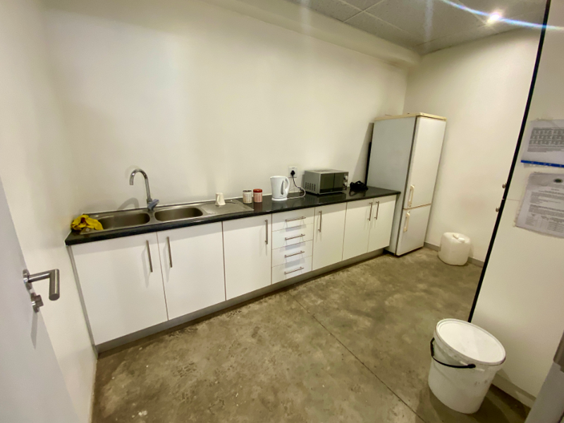 3,215m2 Dual-Unit Industrial Warehouse To Let in Randjespark Midrand - Photo 6