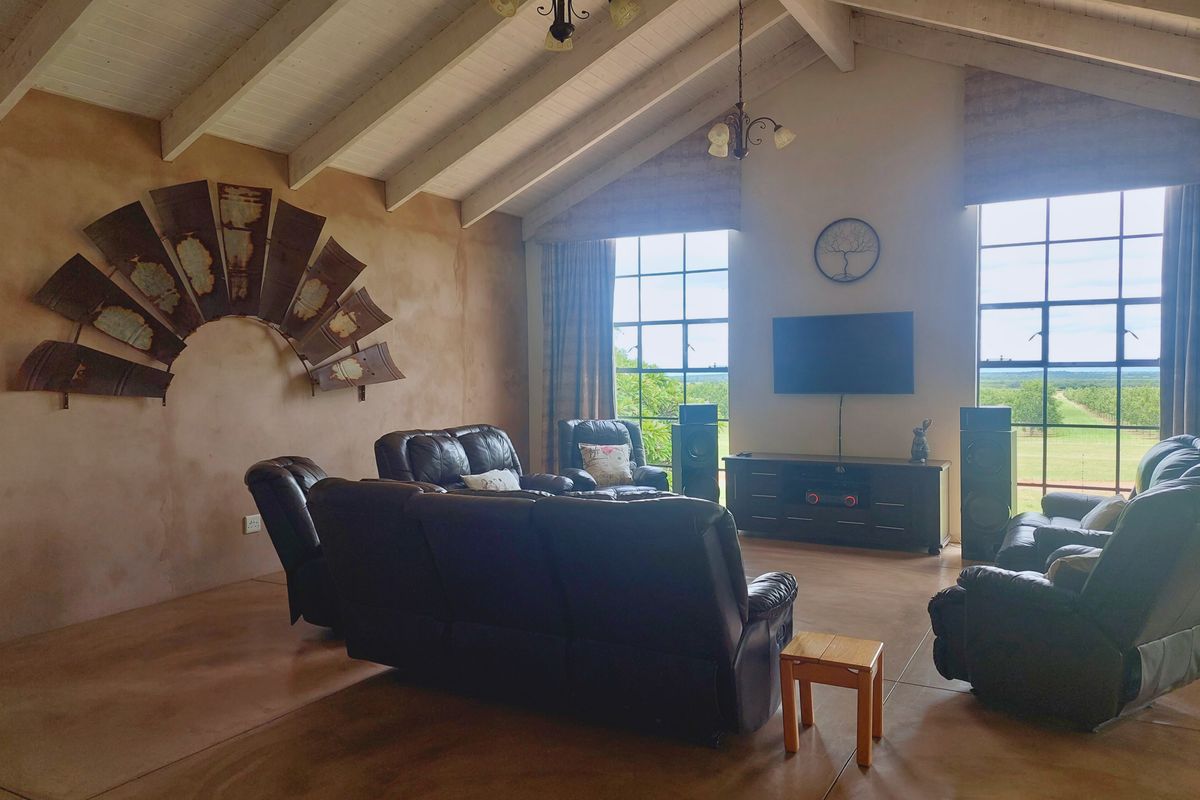 Exceptional Game and Pecan Farm - Luxury Living Meets Agricultural Excellence - Photo 4