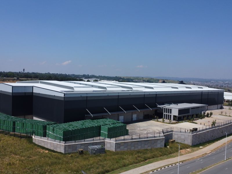 19099 sqm Warehouse to let in Longlake - Photo 10