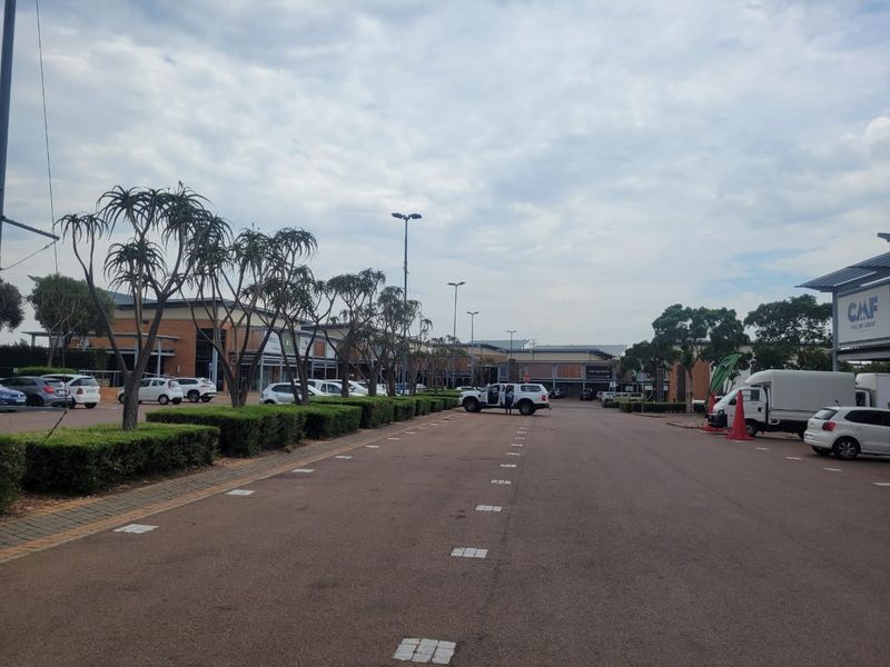 197m2 Warehouse TO LET in Eco Park - Photo 4