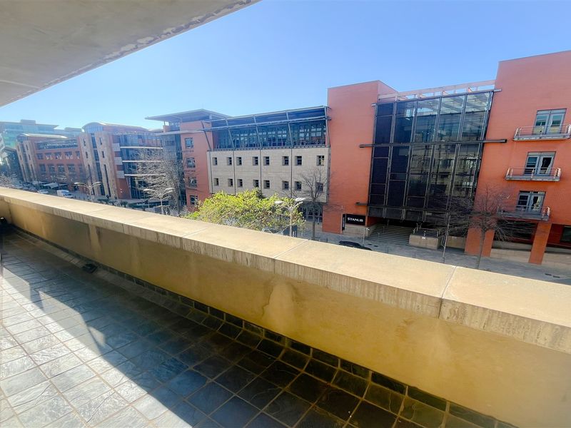 351m2 office space to rent in Melrose Arch - Photo 5