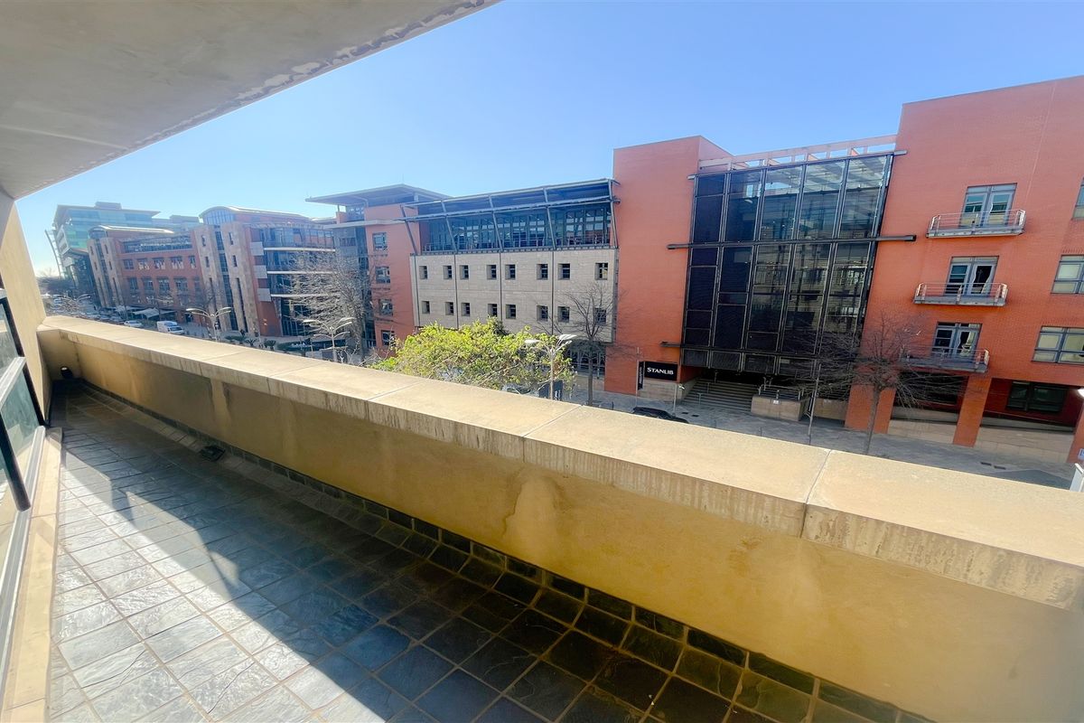 351m2 office space to rent in Melrose Arch - Photo 5