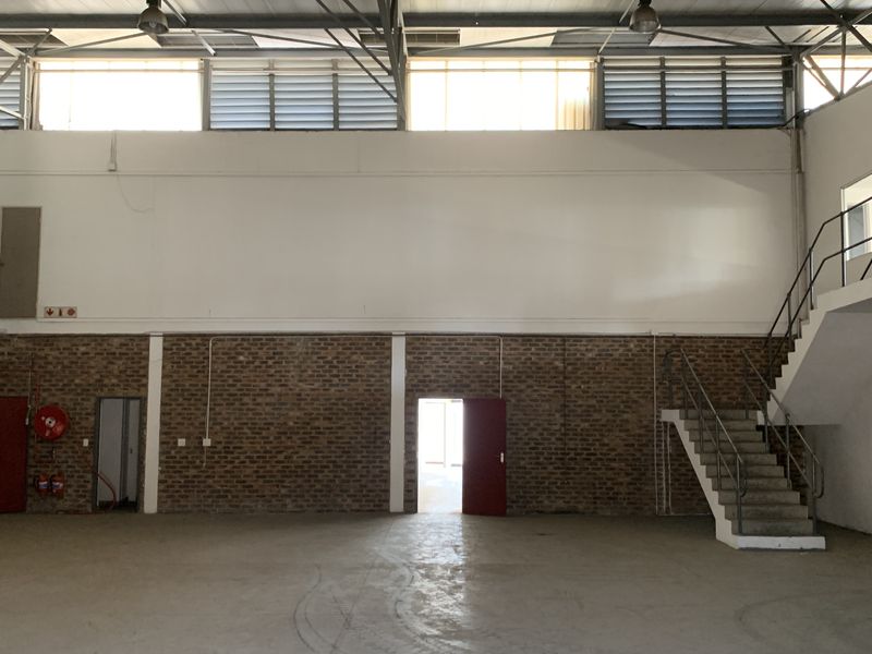 Warehouse to let in Linbro Park - Photo 10