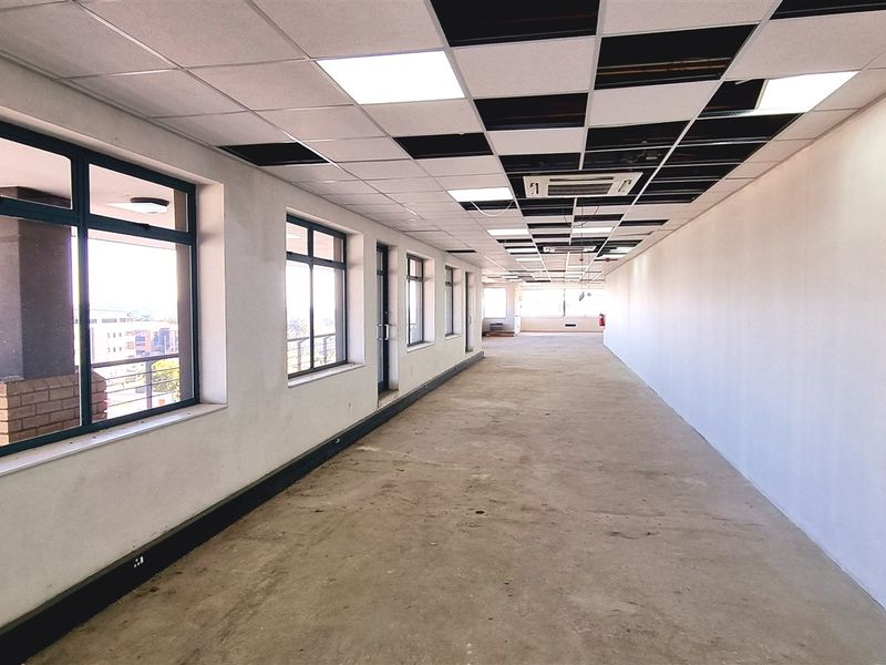 Office space to let on the 2nd floor of 371 Rivonia Boulvard - Photo 6