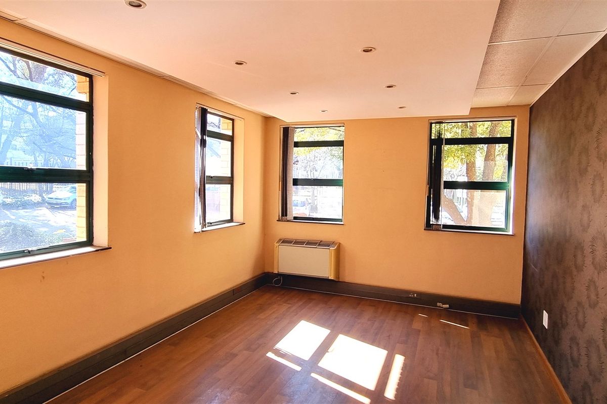 Office space to let in 6 Kikuyu Road - Photo 4