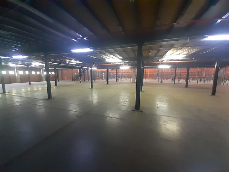 Warehouse to let in Longmeadow - Photo 6