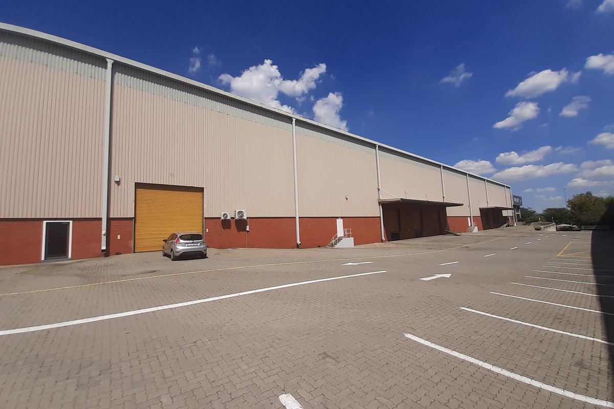 Warehouse to let in Longmeadow - Photo 4