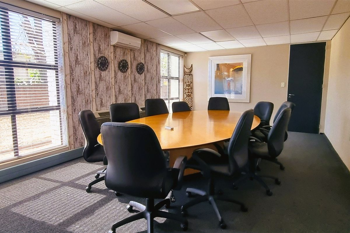 Freestanding building For Sale in Rivonia - Photo 4