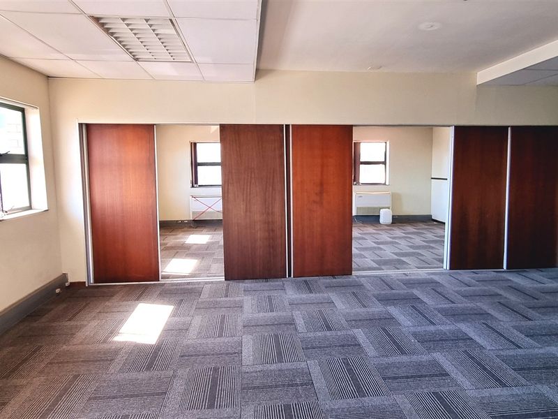 Office space to let in 6 Kikuyu Road - Photo 4